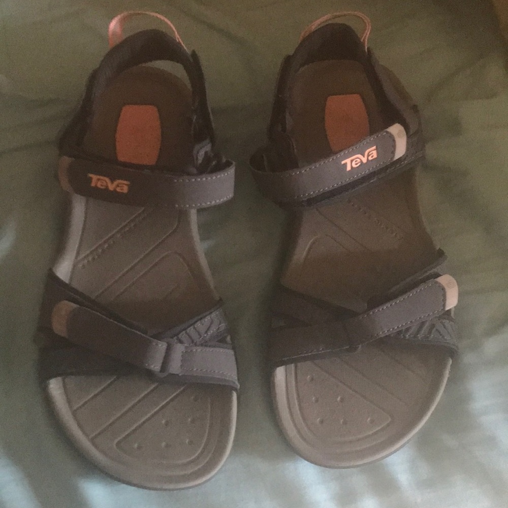 Teva sandals new!